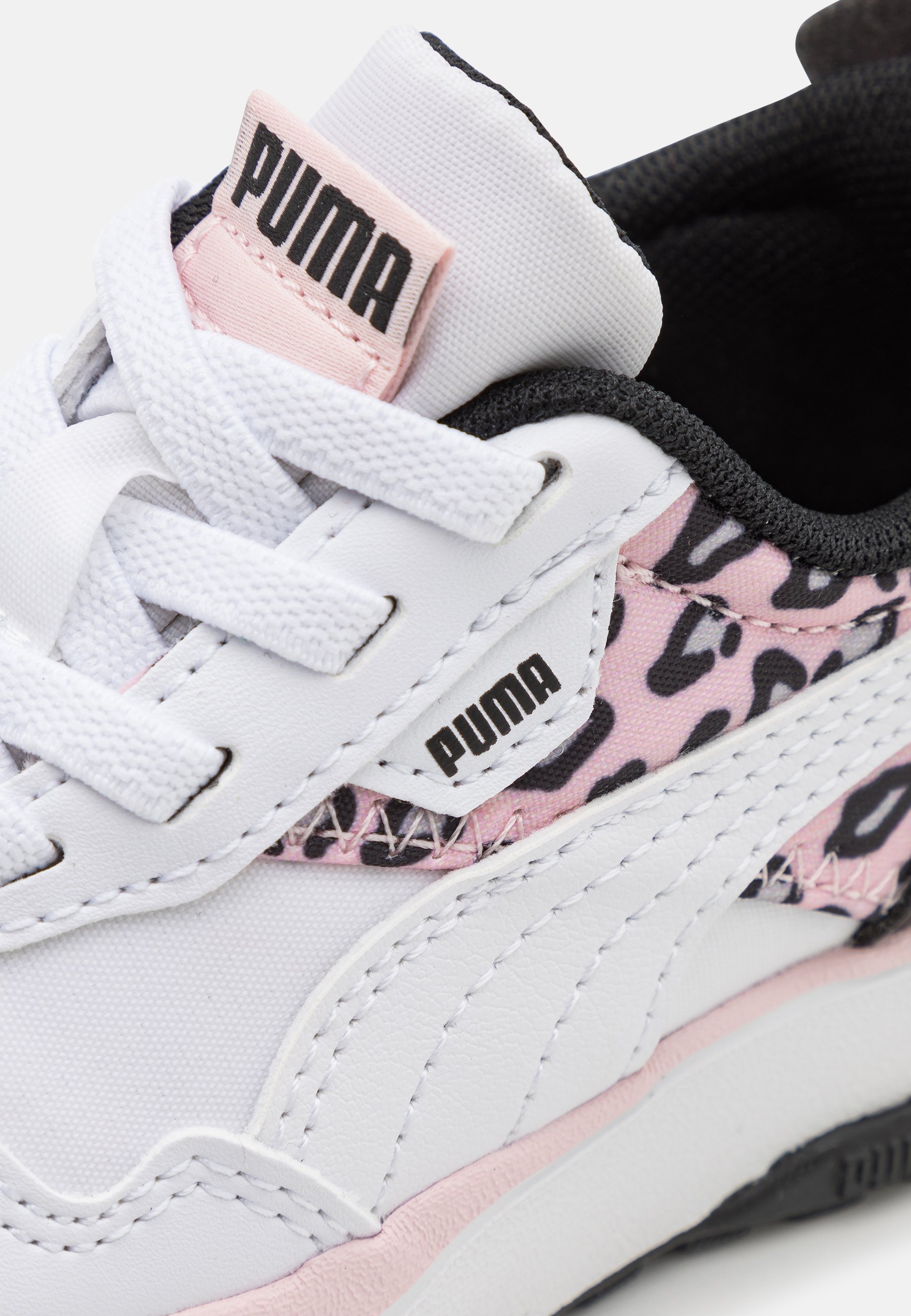Puma CRUISE RIDER SUMMER ROAR - Sneakers laag - white/chalk pink/black/roze  - Zalando.nl