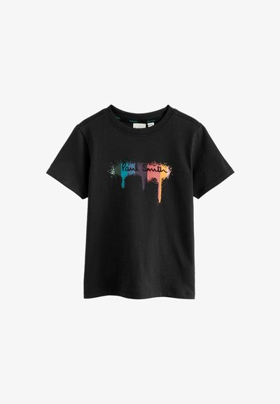 Juoda medvilninė marškinėliai su spalvingu lašėjimo dažų efektu ir "Paul Smith" užrašu centriniuose skyriuose. Trumpomis rankovėmis, standartinio kirpimo.