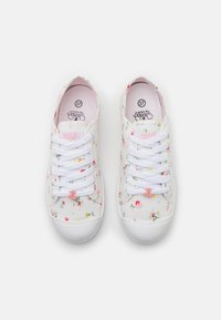 Le Temps Des Cerises BASIC  - Sapatilhas - tila white
