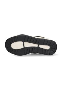 Schwarze Sneaker-Sohle mit strukturiertem Gummi-Oberfläche. Verfügt über erhöhte Rillen und eine weiße Zwischensohle mit einem glatten, geschwungenen Design.