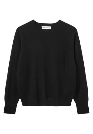 Crna dukserica napravljena od mekanog materijala, s okruglim izrezom, dugim rukavima i rebrastim manžetama i donjim rubom. Jednostavan dizajn bez vidljivih uzoraka.