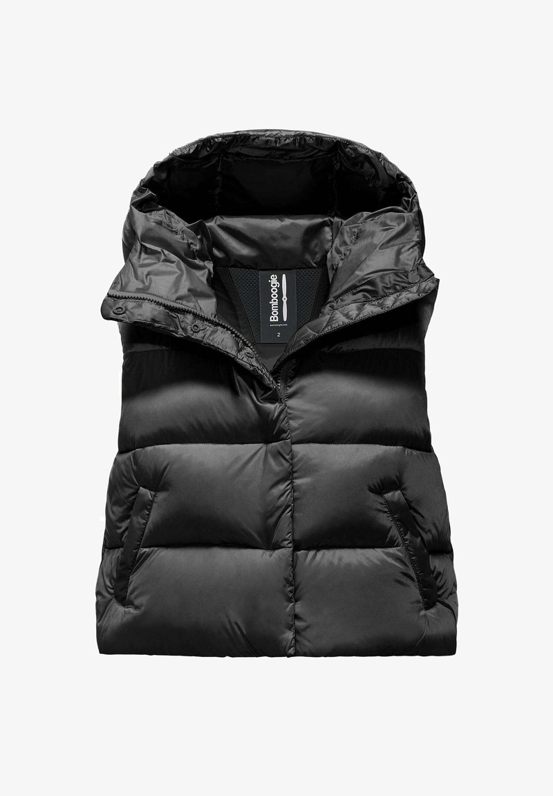 Czarna kamizelka puchowa z błyszczącym wykończeniem, posiadająca podszyty kaptur, zamykany na zamek przód oraz kieszenie boczne. Pikowana struktura dodaje tekstury.
