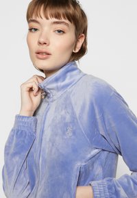Juicy Couture Felpa con zip - baja blue