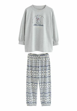 Graues Langarmoberteil mit Bärenmotiv und Text. Weiße Hose mit blauen geometrischen Mustern und elastischem Bund. Weicher Stoff, lässiger Schnitt.