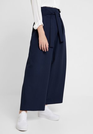 Spodnie materiałowe