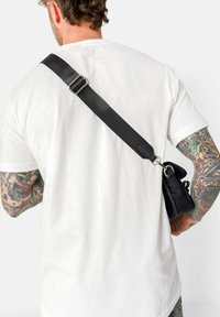 Sixth June Schoudertas - black