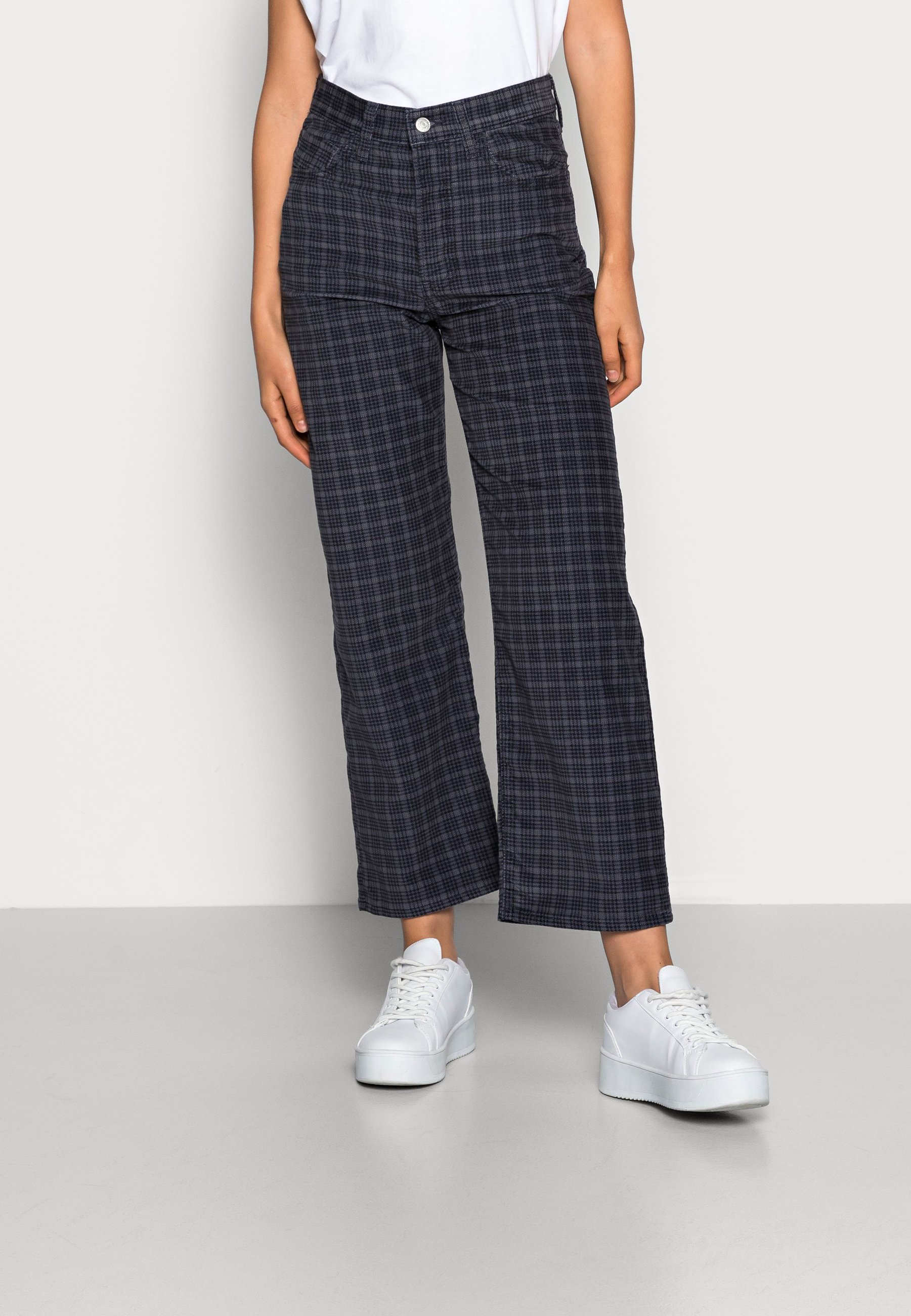 Levi's® RIBCAGE STRAIGHT ANKLE 