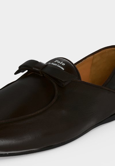 Polo Ralph Lauren WLABE FLATS - Παπούτσια χωρίς κορδόνια - chocolate