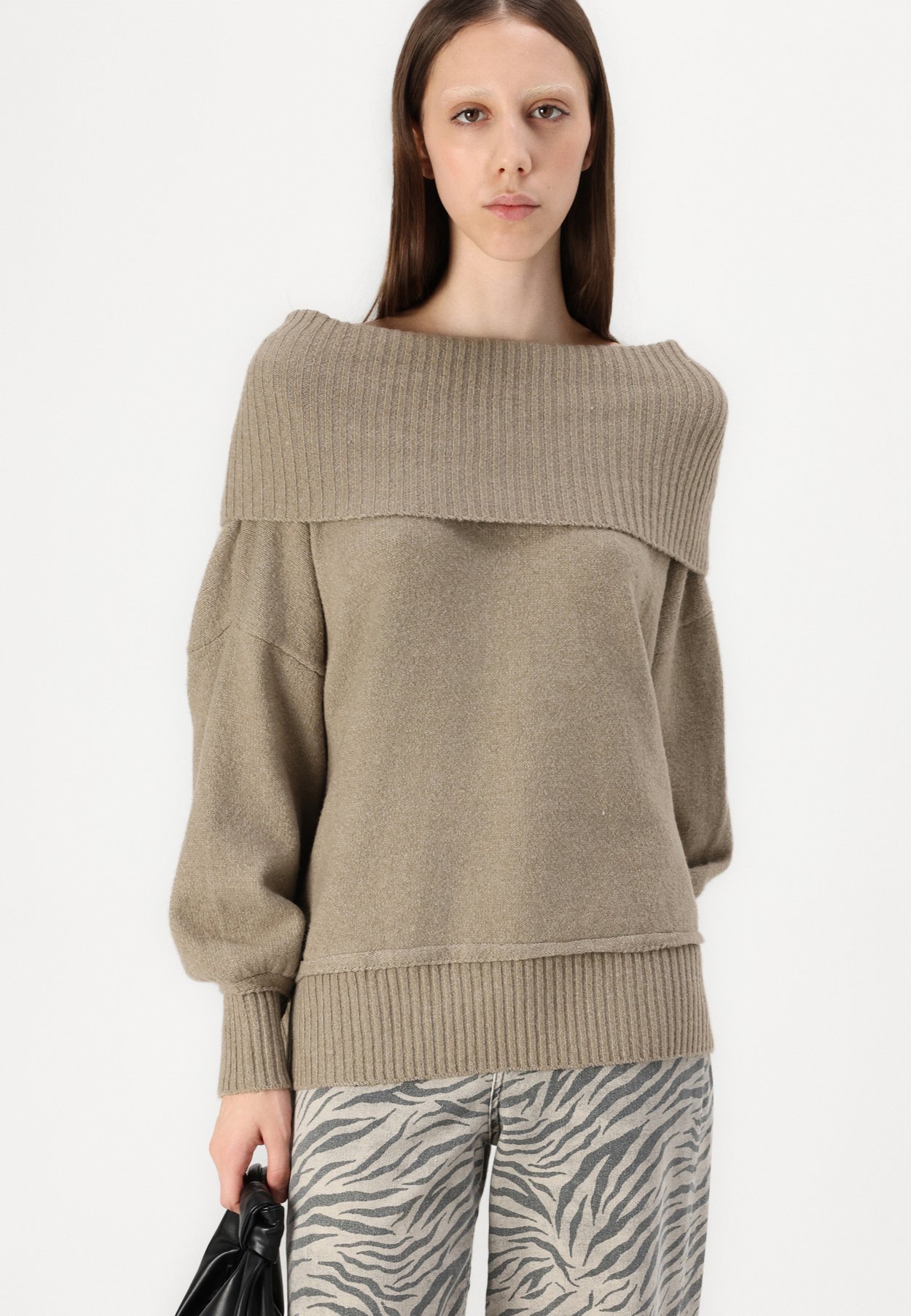 ONLHAZEL COWLNECK