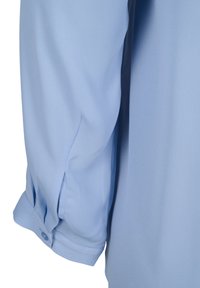 Zizzi SOLID WITH V-NECK - Blus - serenity