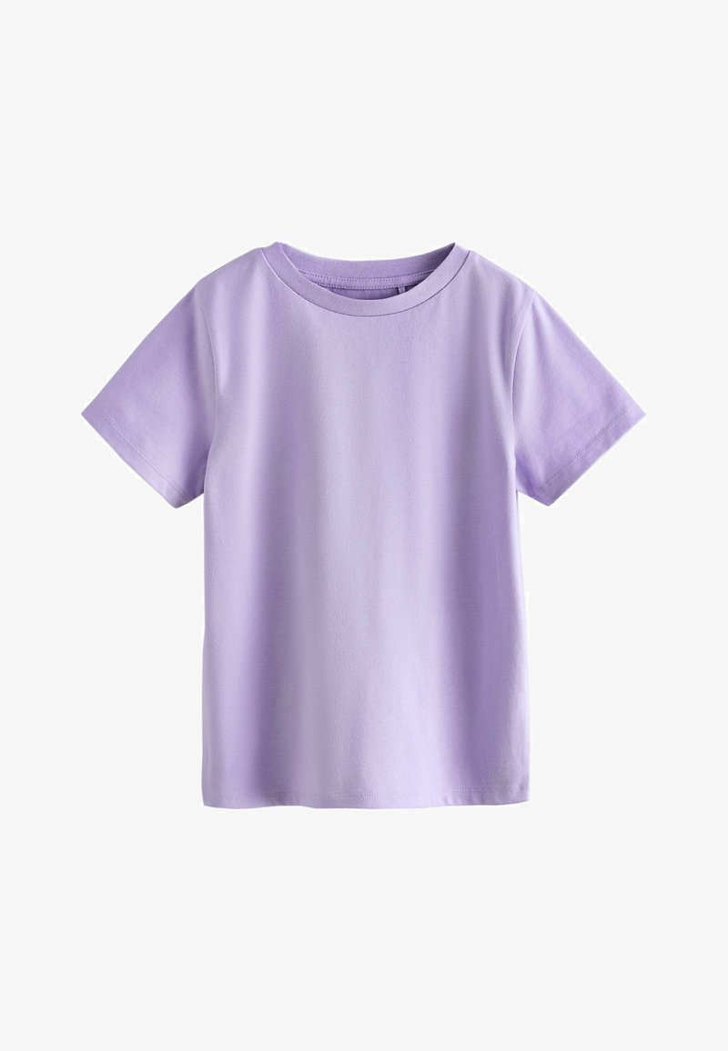 T-shirt lavande uni à manches courtes avec col rond, en tissu de coton, avec une couture simple, présenté sur fond blanc.