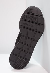 adidas Originals Tenisky - black