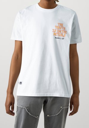 Denham, T-shirt z nadrukiem