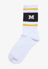 Unselected, californiayellow black white