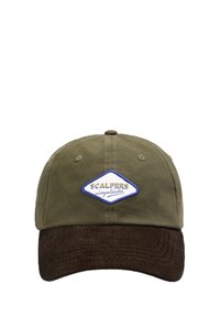 Gorra de algodón en verde olivo con visera de pana marrón. Presenta un parche en forma de diamante blanco y púrpura con la etiqueta "SCALPERS simplicite."
