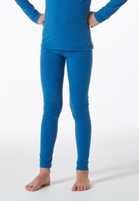 Blauwe lange mouwen top en bijpassende leggings gemaakt van een zachte, rekbare stof. De outfit heeft een gladde textuur en een aansluitend ontwerp.