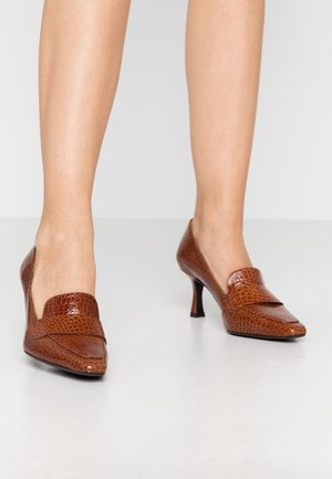 Klassieke pumps - cognac