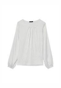 Camicia bianca a maniche lunghe con scollatura rotonda, caratterizzata da dettagli arricciati sul petto e polsini elasticizzati per una vestibilità comoda. Texture liscia.