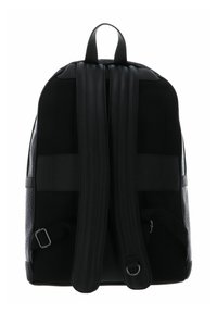 Sac à dos noir en matériau texturé avec bretelles rembourrées, panneaux en mesh et une poignée supérieure. Dispose de boucles latérales ajustables et d'un design élégant.