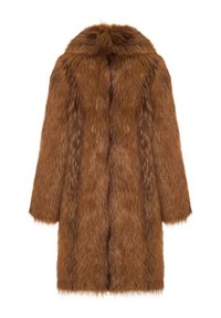 Brązowy płaszcz z sztucznego futra z wysokim kołnierzem, o prostym kroju, szerokich rękawach i miękkim, teksturowanym wykończeniu. Brak widocznych zapięć.