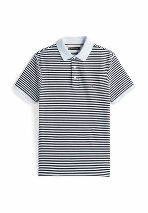 Polohemd mit horizontalen schwarz-weißen Streifen, einem hellblauen Kragen, einer Drei-Knopf-Leiste und einem kleinen Markenlogo auf der Brust.