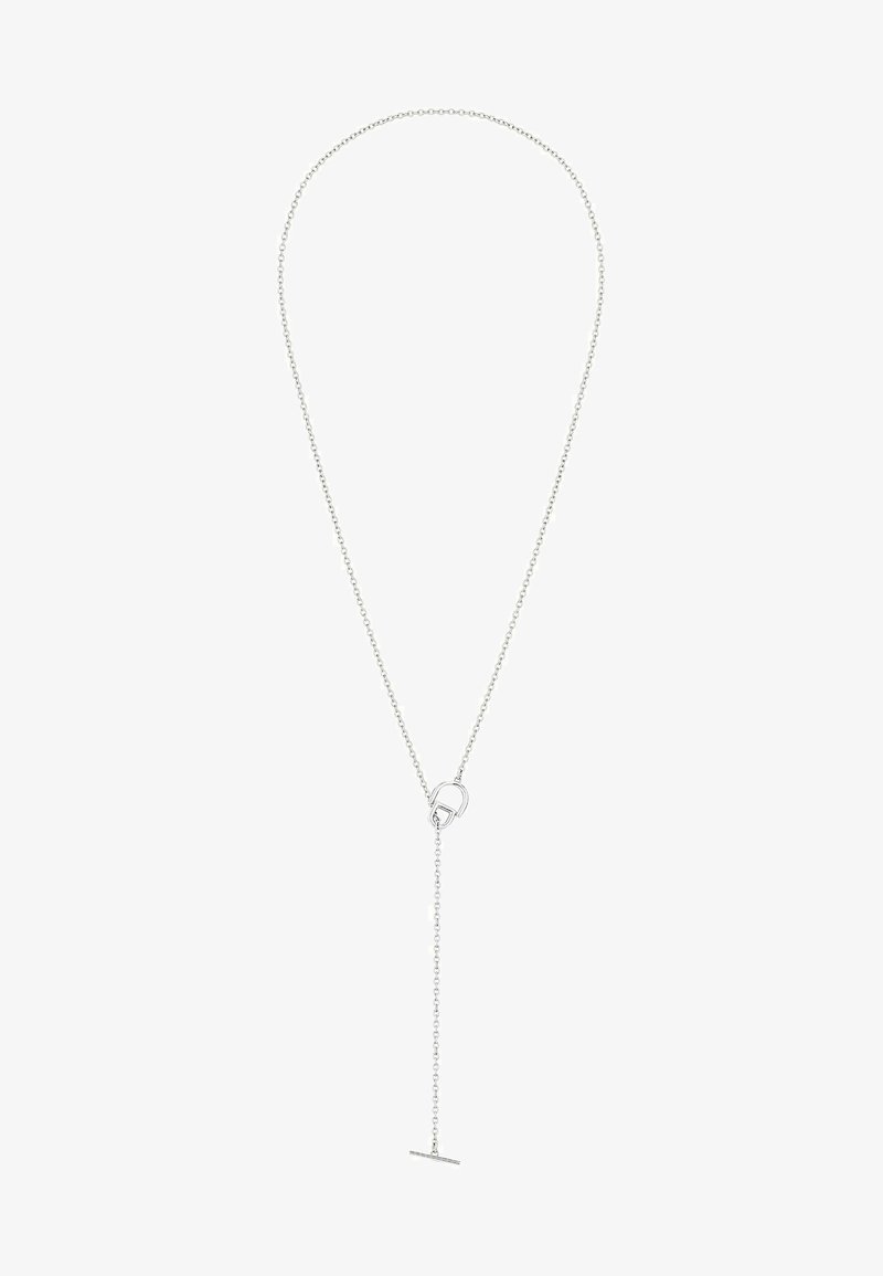 Sølvtonet lang halskæde med en tynd kæde, rundt spænde og lige stangpendant, der hænger fra kædens ende.