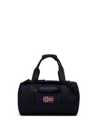 Marinblå duffelväska av slitstarkt tyg, med ett handtag upptill, justerbara remmar och en norsk flaggpatch på framsidan.