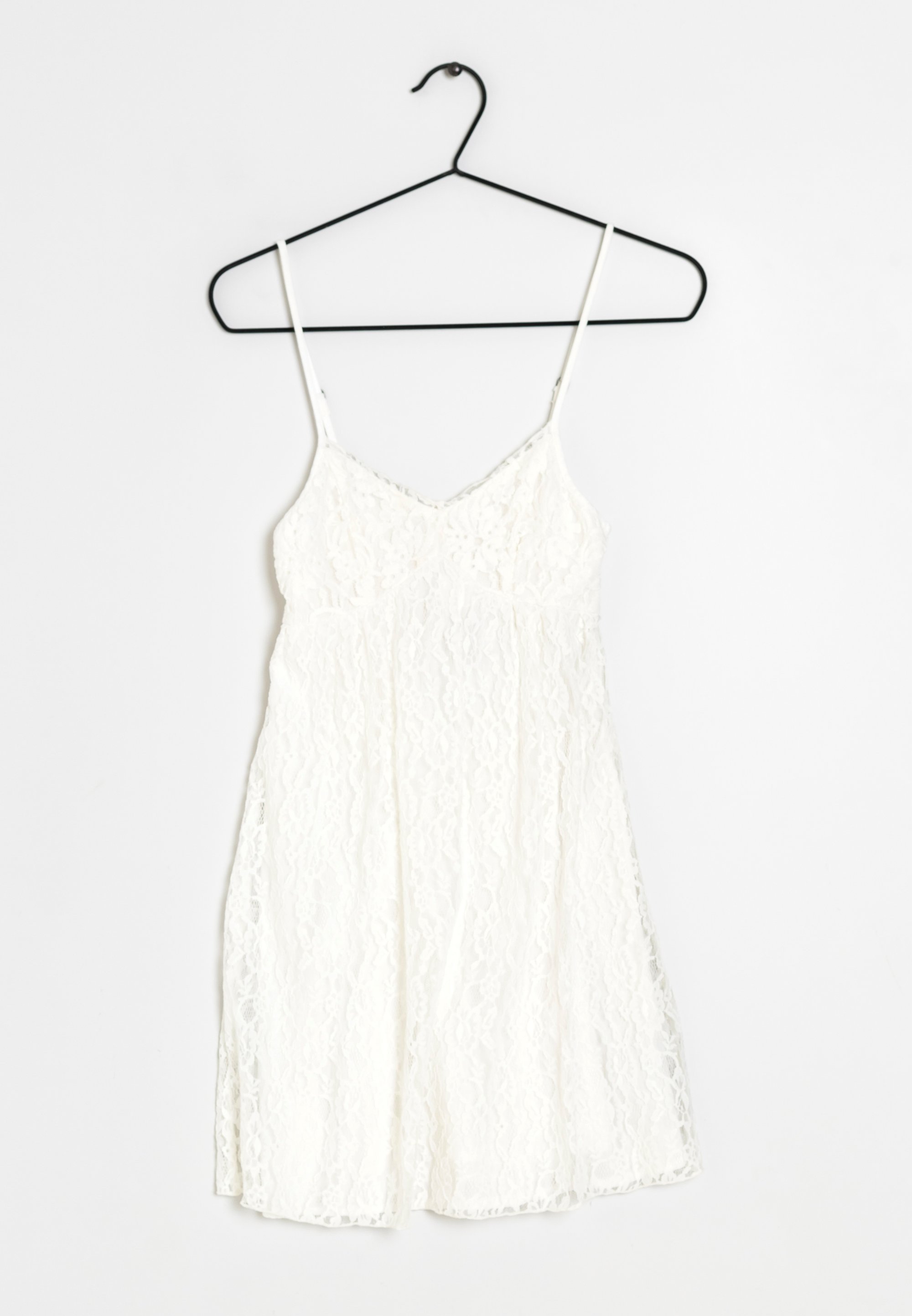 Abercrombie & Fitch Day dress - white - (Pre-owned) - Zalando Abercrombie & Fitch Day dress - white - (Pre-owned) - Zalando