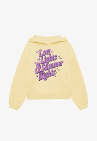 Seleccionado, yellow