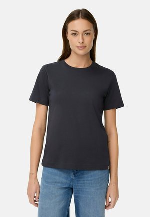 - T-shirt basic