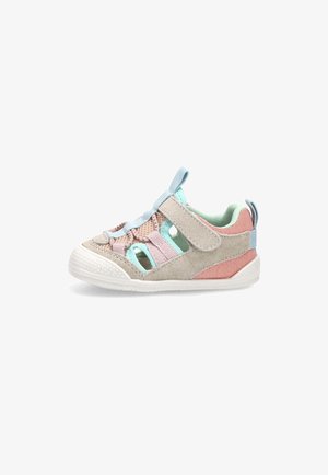 Bubble Kids, C1361 - Zapatos de bebé - pink