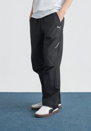 - Spodnie treningowe