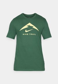 TEE TRAIL LOGO - Sport T-Shirt - fir