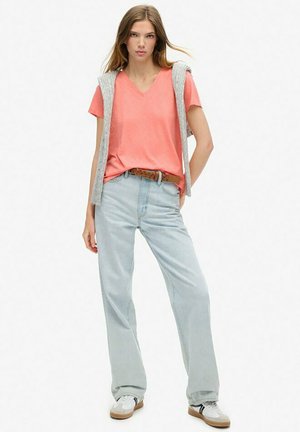 EMBROIDERED V NECK  - T-shirt basique - peach amber pink