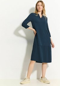 Cecil MIT STRUKTUR - Freizeitkleid - blau