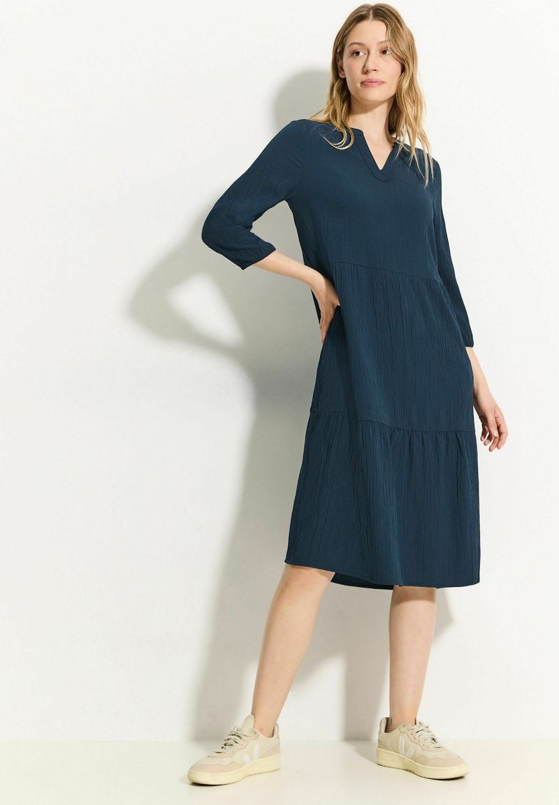 Cecil MIT STRUKTUR - Freizeitkleid - blau