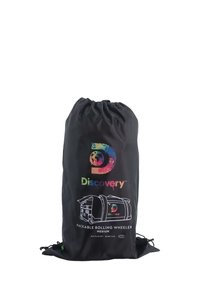 Carrello pieghevole in tessuto nero. Presenta un logo colorato e un design grafico. Chiusura a coulisse nella parte superiore per una conservazione sicura.