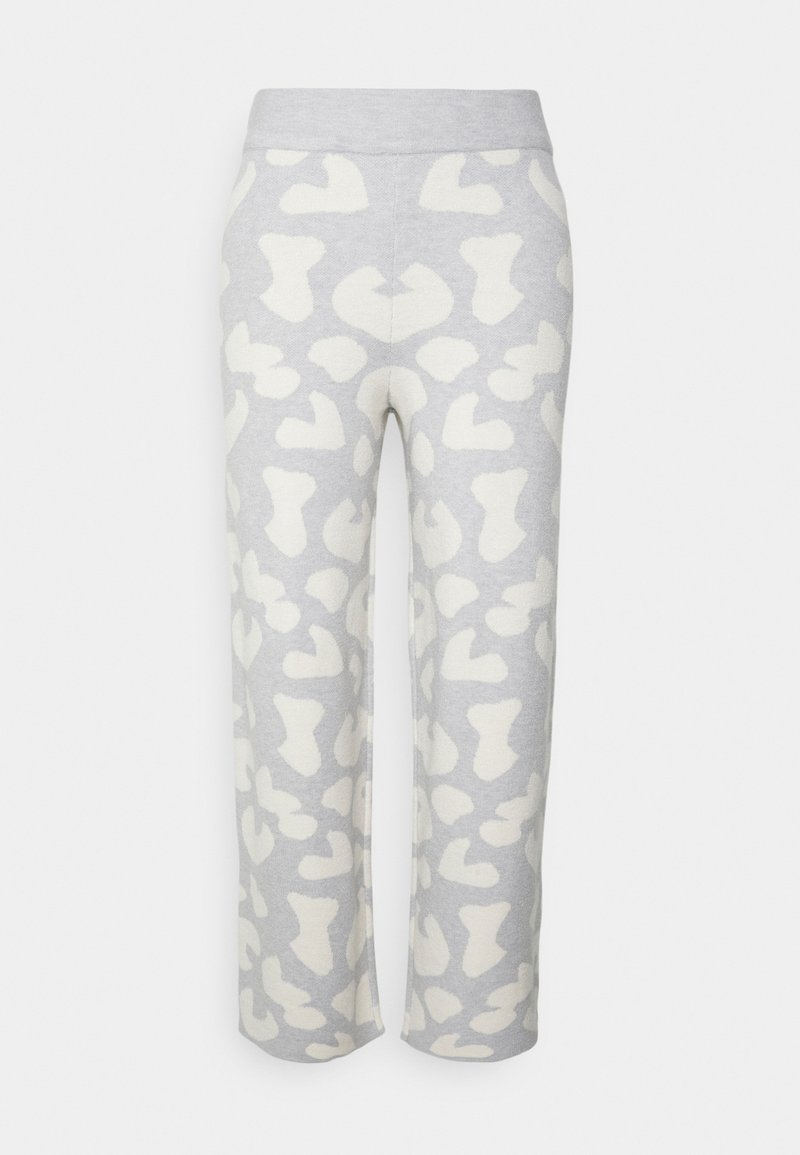 Calças de treino cinzentas com uma textura suave, apresentando um padrão de formas brancas irregulares. Projetadas com uma confortável cintura elástica.