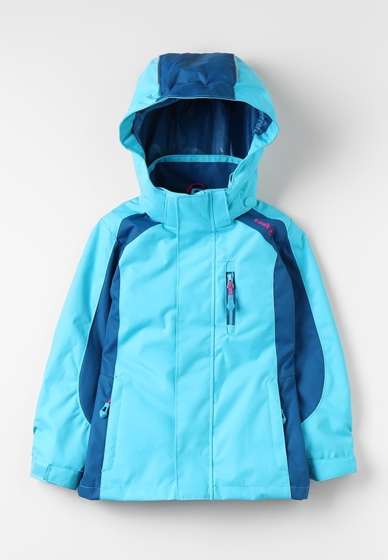 Veste imperméable bleue avec capuche ; présente des accents bleu plus foncé, des poches zippées et une texture lisse. Poignets ajustables inclus.