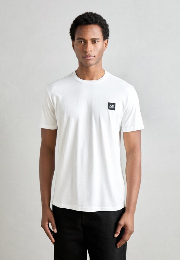 REGULAR  FIT LOGOED PATCH - Basic T-shirt - cream