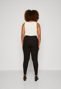 Vero Moda Curve VMCSOPHIA SKINNY - Jeans Skinny Fit - black denim