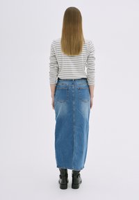 My Essential Wardrobe DANA - Maglietta a manica lunga - grey melange woff white strip