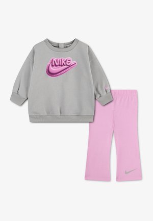 Nike Sportswear, SET - Долнище на анцуг - pink rise