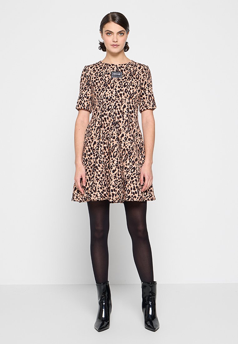 Versace Jeans Couture Jurk bruin Versace Jeans Couture Jurk bruin