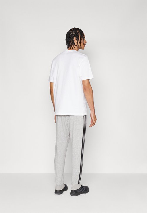 adidas Essential 3-Stripes French Terry Pant Medium Grey Heather/Black — foto 3