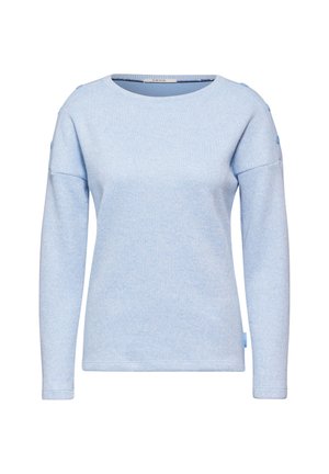 Jasnoniebieski prążkowany sweter z długim rękawem, okrągłym dekoldem i guzikami na ramionach. Miękka faktura, casualowy design.