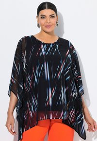 Zwarte sheer top met een kleurrijk abstract patroon van blauwe, rode en witte lijnen, met een losse pasvorm en wijde mouwen.