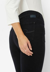 BRAX STYLE LAURA NEW - Jeans slim fit - navy