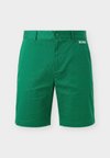 GOLF CHINOS SHORTS - Αθλητικό σορτς - verdant green