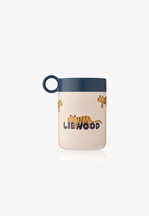 Kremfarvet kop med navy låg og håndtag, med tegneserie tigre og teksten "LIEWOOD" foran.